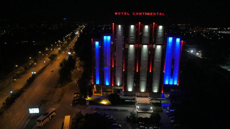 Hotel Continental Skopje Bagian luar foto